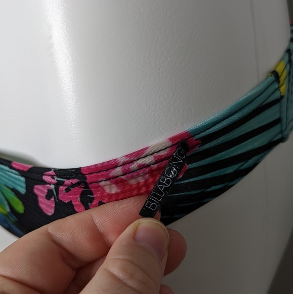 Billabong tropical floral string bikini 6 - Picture 6 of 11